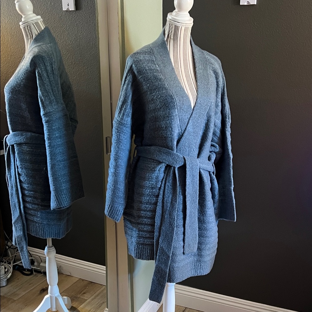 NWT. NYDJ, L/XL, Slate Blue Open-Front Belted Cardigan, Luxurious